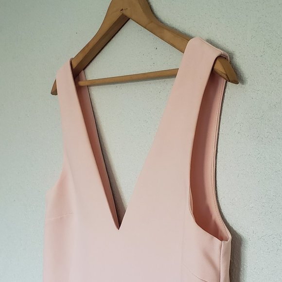 Light Pink Low V-Neck Sleeveless Mini Dress - Picture 4 of 6